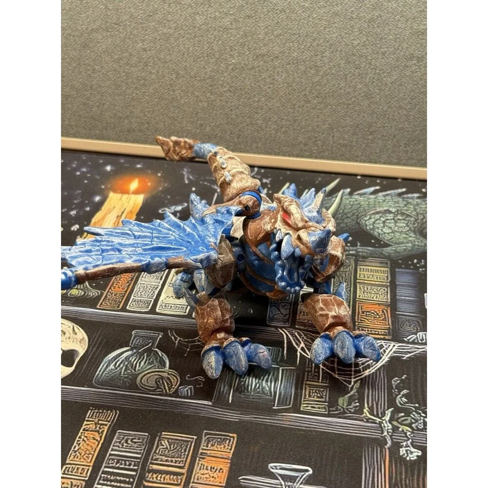 Mega Bloks Dragons: Fire and Ice - Frost Dragon (9893) Missing A Wing